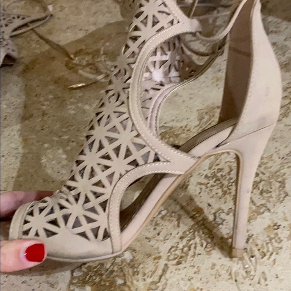 Shoes - Picture 3 of 4